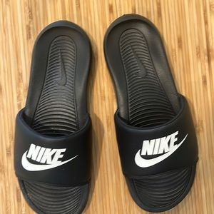 Nike slides